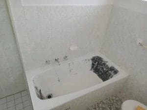 rsw1280 16 Bathroom Resurfacing