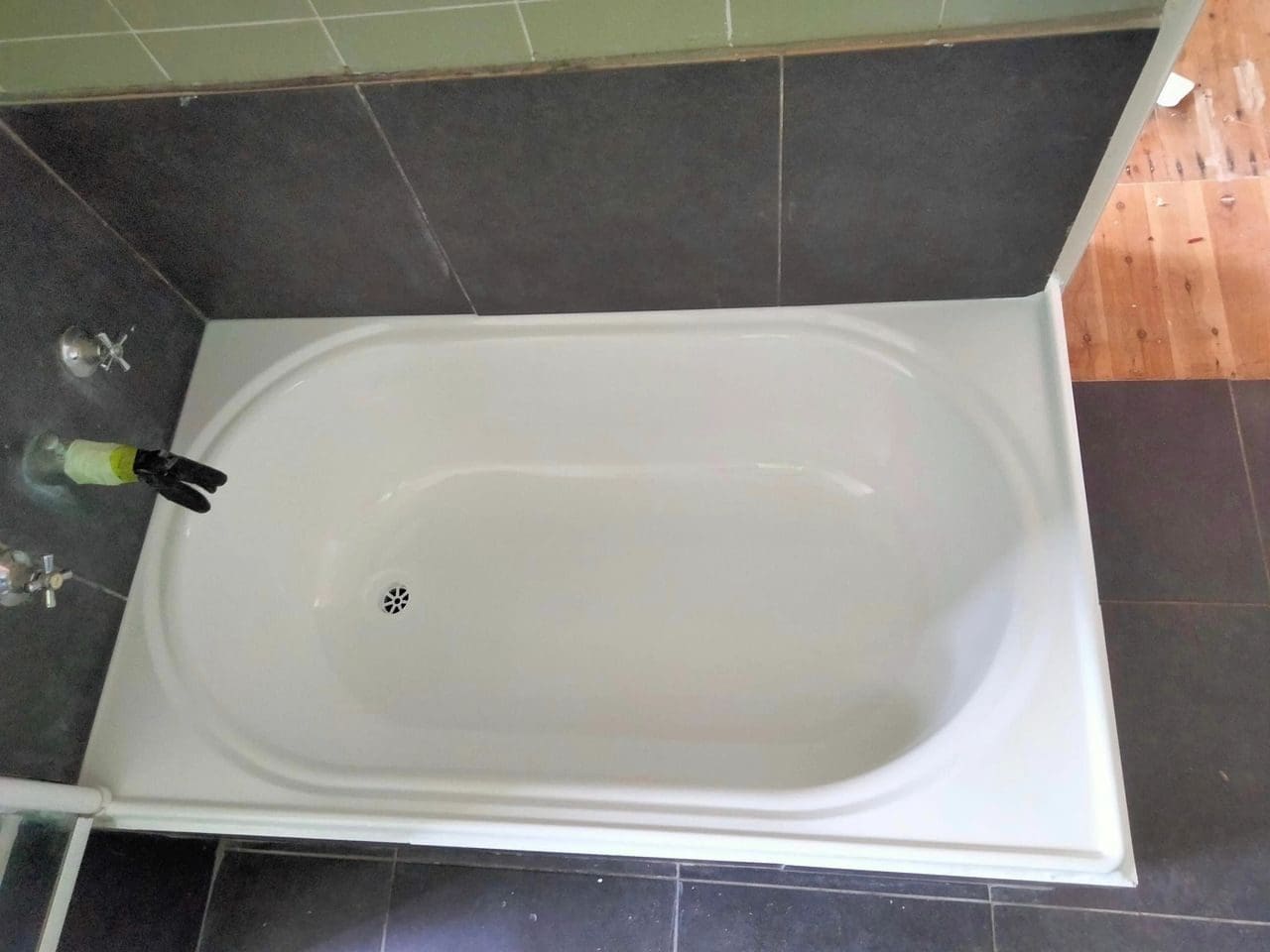 Bath and basin resurfacing project gallery