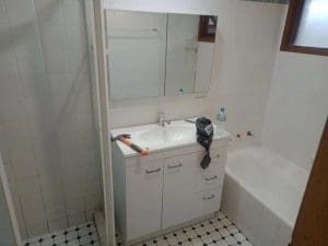 rsw1280 48 Bathroom Resurfacing