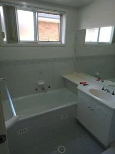 rsw1280 6 Bathroom Resurfacing, Feature Tile